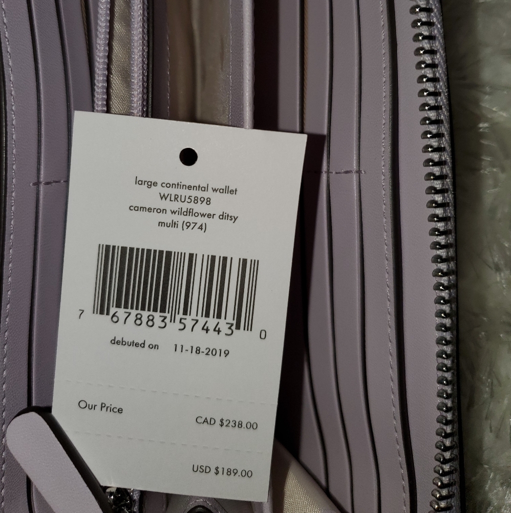 🚫🚫SOLD❌❌Kate Spade tote w/wallet - Picture 11 of 16